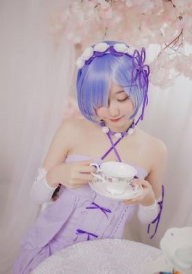 古月